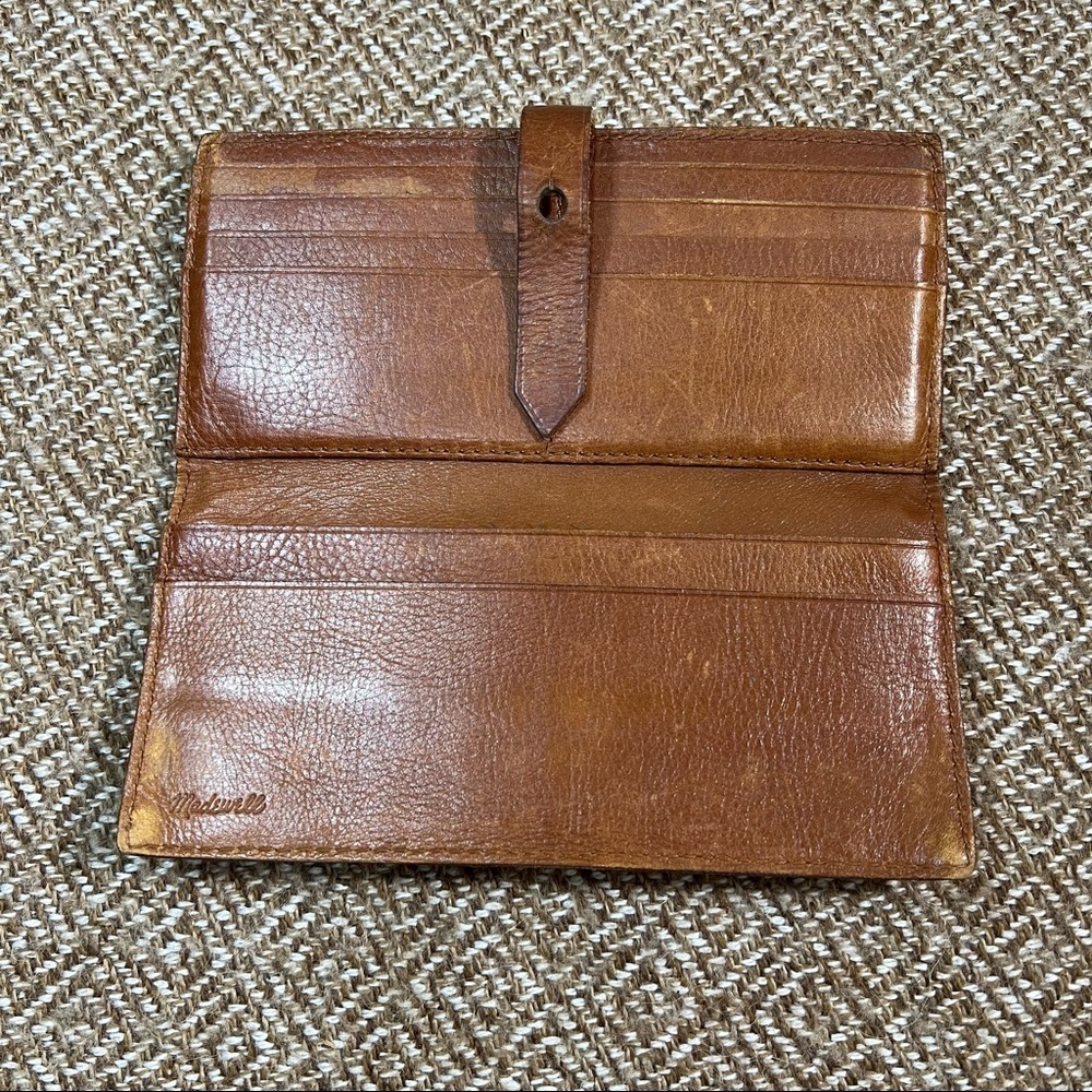 MADEWELL The Leather Post Wallet in English Saddle Leather - Picture 5 of 6
